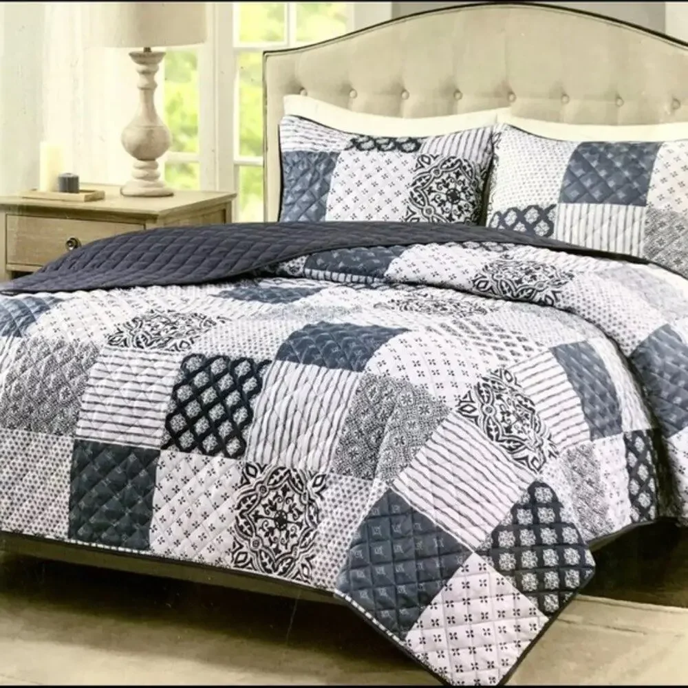 Patchwork Farmhouse Quilt & Navy Sheet Set F/Q